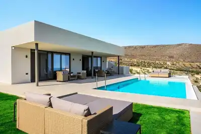 Image de Charmante Villa avec Piscine à Gournes
