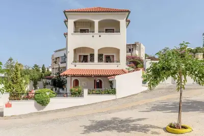 Villa avec jacuzzi et vue à Réthymnon