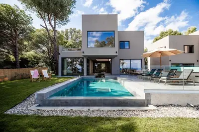 Image de Villa en bord de mer avec vue à Vasilikos