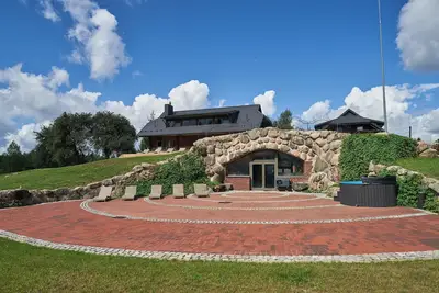 Image de Luxurious 6-bedroom villa with WiFi, Ac in Trakai