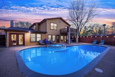 Image de Pool/Spa, 2 Game Rooms, 6 Bedrooms, 6 Bathrooms