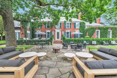 Image de Luxury Estate w/ Heated Pool, Tennis Court (Sleeps 16)