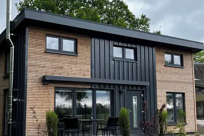 Image de Modern Tinyhaus peat house in Ahlenmoor near the North Sea Wadden Sea
