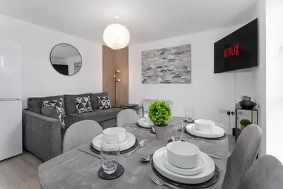 Image de Near Lfc & Stadiums | W/M | Off-Street Parking