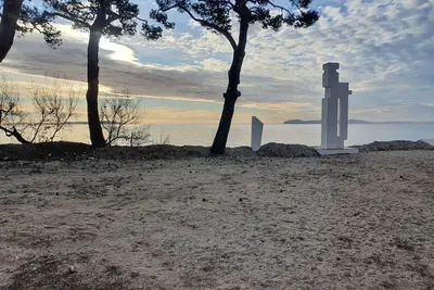 Image de T2 en bord Mer, face aux îles d'Or - Résidence et plage privée