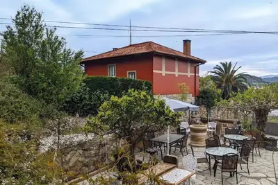Image de Deluxe Suite / Casa Rural Bilbao Caserio Gondra Rental