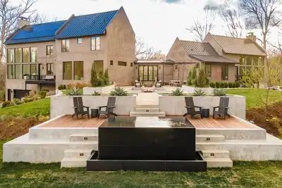 Image de Above Hilltop Hideaway I Two Wings I Spool I Firepit