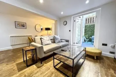 Image de 2 Bed Apartment with close proximity to beach! Pet-Friendly!
