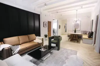 Image de wari B. 3br Penthouse -4th fl- 30 sec. to Bts