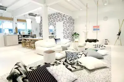 Image de mali. 1min to Ploenchit Bts/ 4br Duplex Penthouse