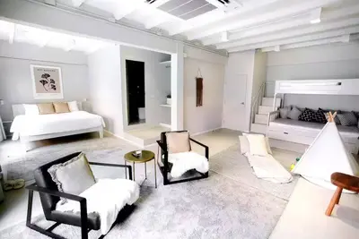 Image de prani A. Ploenchit 4br Penthouse 1min to Bts