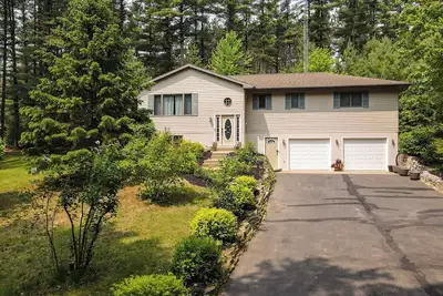 Image de Whispering Pines Oasis 12 ac Scenic Forest Retreat