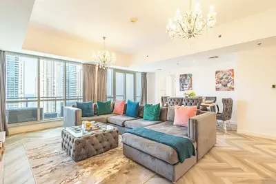 Image de Serene 2br Escape | Al Majara | Waterfront Stay