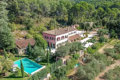 Image de La Villa Pergola Salernes, demeure de charme en Provence Verte