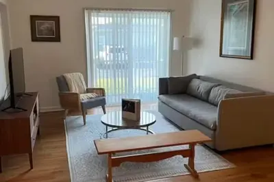 Chic Charming upscale Condo in Lewes De