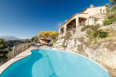 Image de Maison Provençale avec Piscine - Magnifique vue