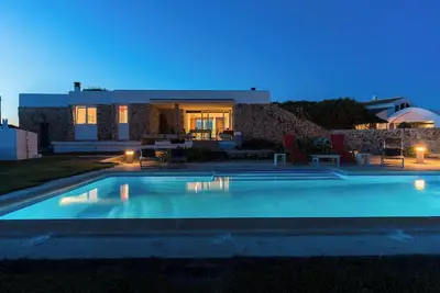 Image de Villa en Ciutadella en primera línea de mar