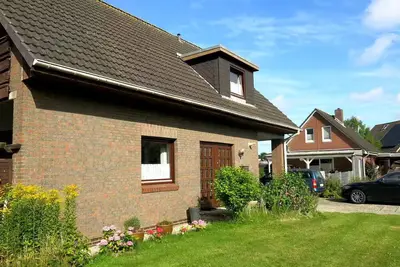 Image de Cozy, affordable detached vacation home, close to the dike, terrace + garden, Wlan