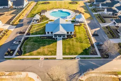 Image de New Construction! 5-bedroom home in Evans, Ga with WiFi, Jacuzzi, Chef's Kitchen