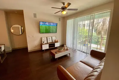 Image de Westchase 2b2b king Fully equipped Long term