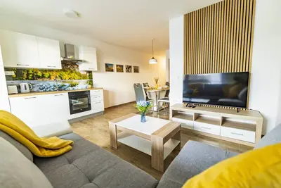 Two Bedroom Apartment Ravnica with Balcony