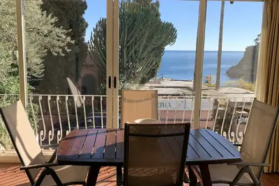 Image de Elegant apartment in the heart of Taormina mare with spectacular views!