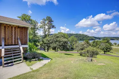 Image de Lake Views & Private Dock: Radford Retreat!