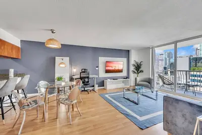 Image de Superb private unit w amenities