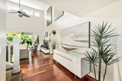 Image de Luxury Ko Olina Getaway: Relax & Unwind in Style