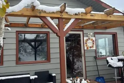 Image de Poo's Corner! Relax w hot tub, mountains & stars!