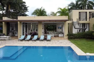Image de w* | Majestic 4br Villa w/ Pool at Mesa de Yeguas