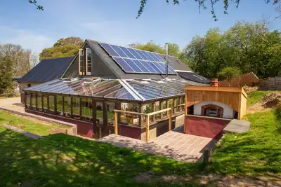 Image de A wonderful barn conversion holiday cottage in the foothills of the Preseli Mountains.