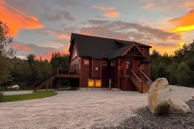 Image de Gorgeous Chalet| Slps12| Hottub| Air Hockey| A/C!