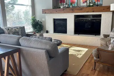 Image de 4-bedroom House in West Arvada with Ac, WiFi, Golf - Available Summer of 2025