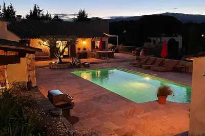 Villa 'Superbe Avec 2 Maisons' avec vue sur la mer, Wi-Fi et climatisation