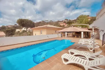 Image de Maison de vacances 'Blue Twins' avec piscine privée, Wi-Fi et climatisation