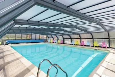 Image de Mobil-home \"Malaga\" : Spacieux, terrasse, piscines & mini-ferme près de Sarlat