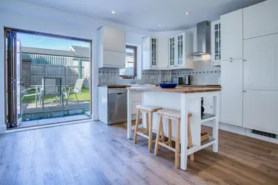 Image de Nottage Road - 3 Bedroom Holiday Home - Mumbles