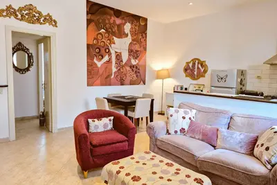 Image de Appartement élégant avec petite terrasse à San Lorenzo