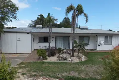 Image de Two Pines - a cosy beach-style cottage full of fun surprises!