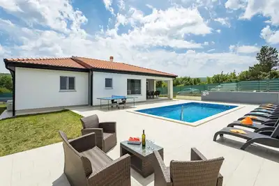 Image de Appartement d'été relaxant à Drenje