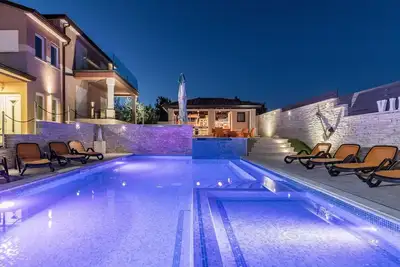 Image de Villa de luxe à Valtura avec piscine privée
