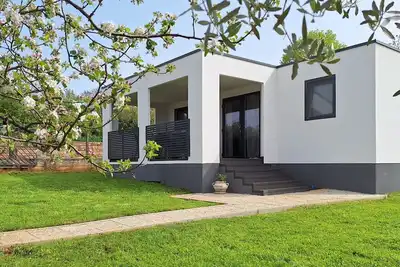 Image de Maison à Pula près de Zlatne Stijene