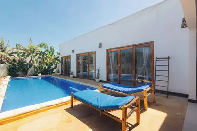 Iris House - Private Pool, Ac & Wi-Fi