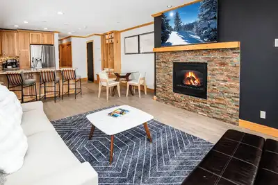 Image de Stone's Throw to Gondola | Nottingham Lake & River Trail