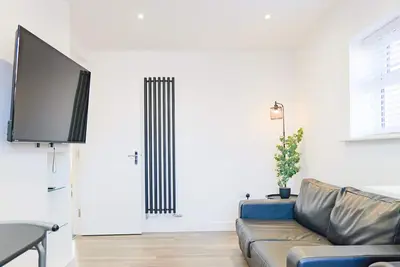 Image de Old Silk - 2-bed Apartment by CovStays