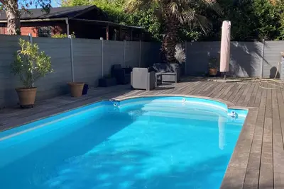 Image de Jolie Villa Avec Piscine, 3 Chambres, 3 Sdb, 2 Wc. \n30 Mn Du Centre De Bordeaux.