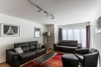 Image de 2. 5br flat close to lake/opera/city center (Sf10)