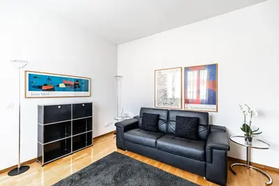 Image de Charming 1br flat near the lake (Fb1)