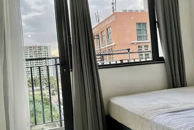 Image de Morning Sunlight Cozy 1-bedroom condo with WiFi, Ac in terrific Pasay